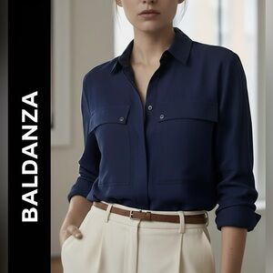 BALDANZA Women’s Navy Blue Blouse. Hidden buttons. Panels. Wool/Cotton  Size 6